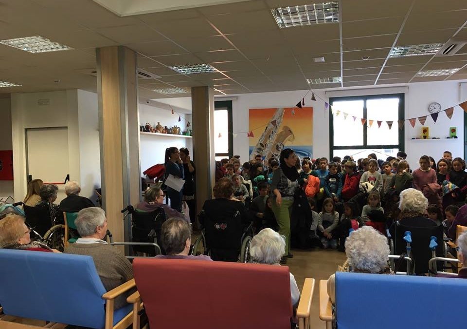 Cantada Nadales Escola Giroi