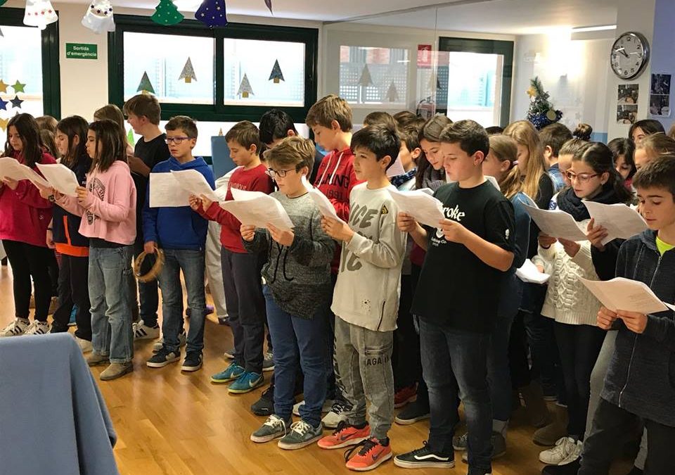 L’Escola Sant Lluís ens venen a cantar Nadales