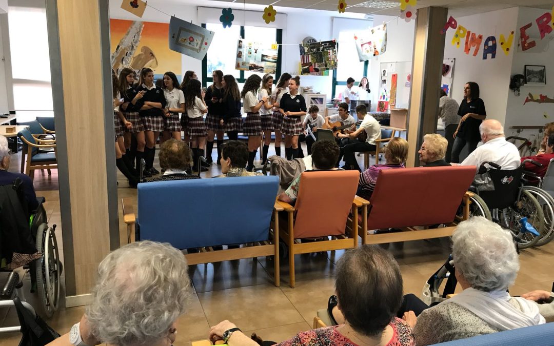 Celebrant el fi de curs amb els alumnes de 3r ESO del SEK