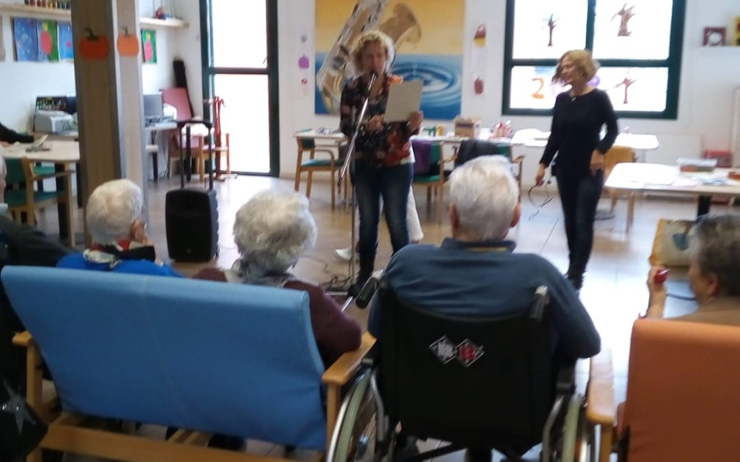 Avui, lectura amb la Sílvia i l’Anna de la Biblioteca