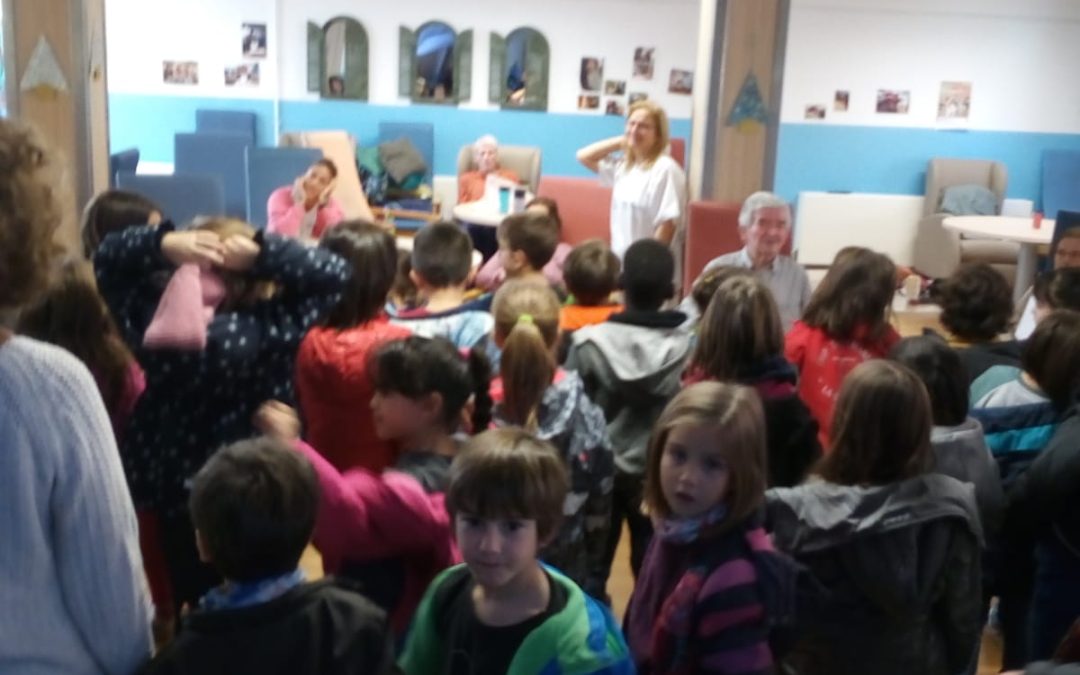 L’Escola Tagamanent venen a cantar-nos