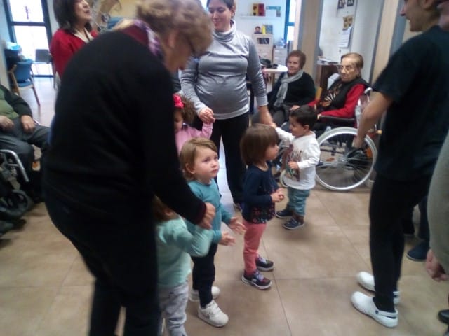 Amb els petits de les Caliues